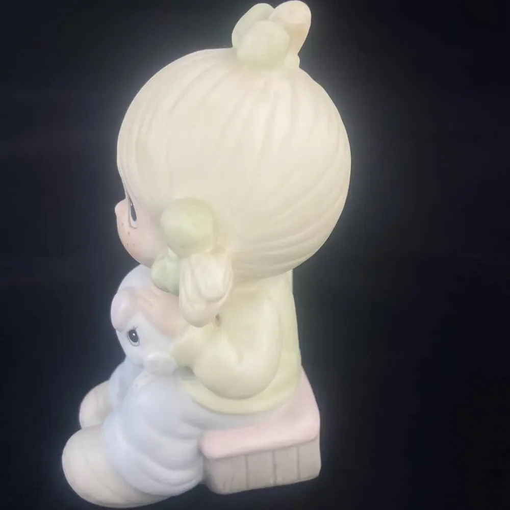 Precious Moments Vintage  E-0404 1983 Collector's Club Dues